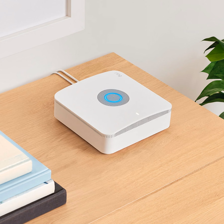 Alarm Pro セキュリティ キット、eero Wi-Fi 6 ルーター内蔵 14 個セット