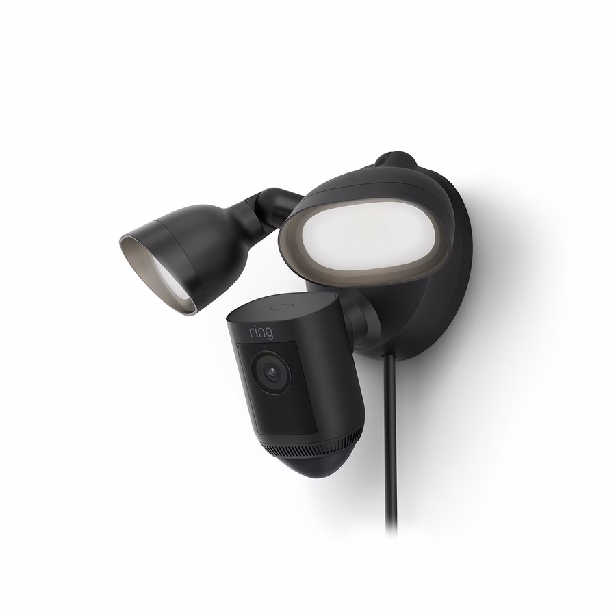 Floodlight Cam Pro - Retinal 2K を搭載